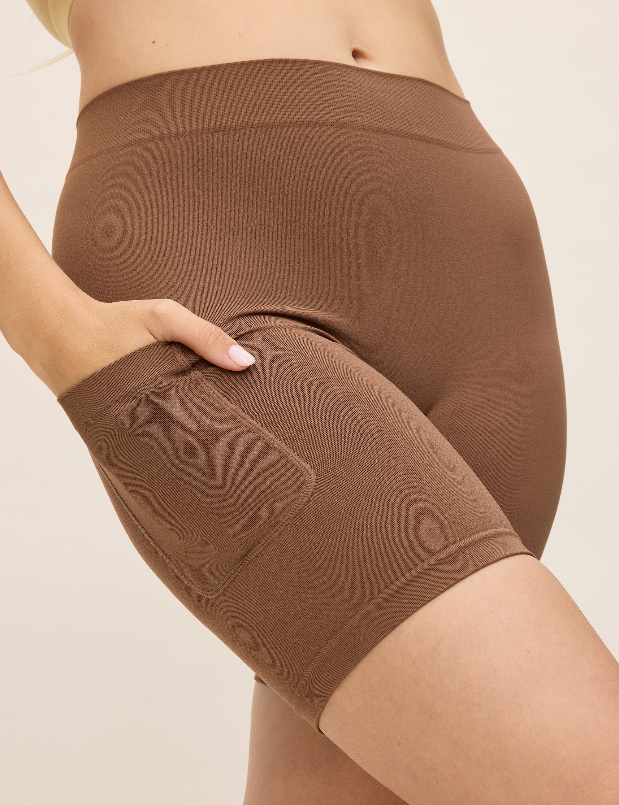Functional Cargo Slip Shorts Pockets 7 Mocha Women – Thigh Society