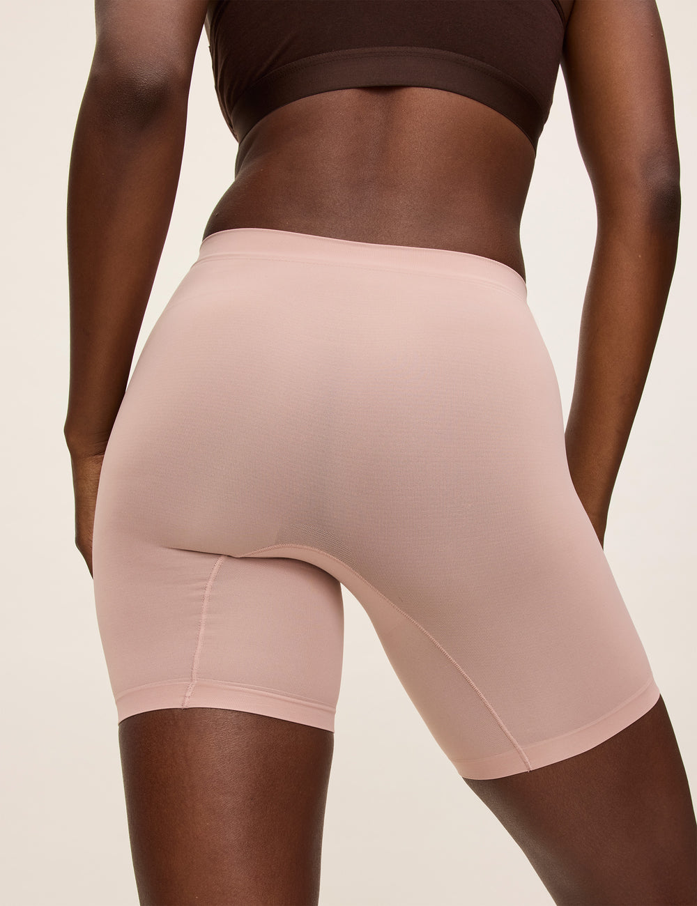 The Cooling 5" Sandstone Thigh Society USA Inc.