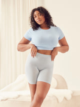 Brianna is wearing The Cooling in size M/L